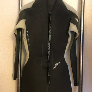 レディース　ウェットスーツ