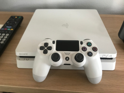 PS4本体(白)+ソフト3本