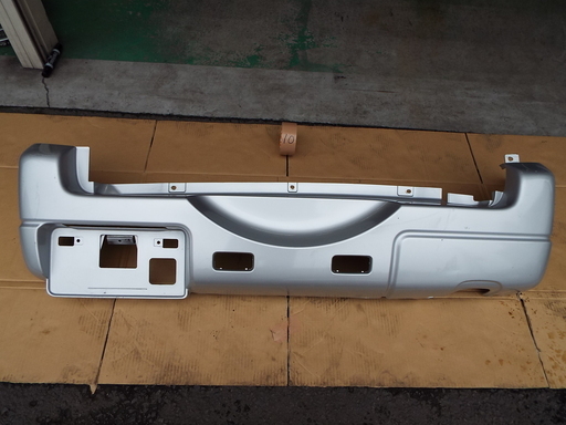 ＪＢ２３Ｗ　ジムニー　Ｒバンパー　シルバー