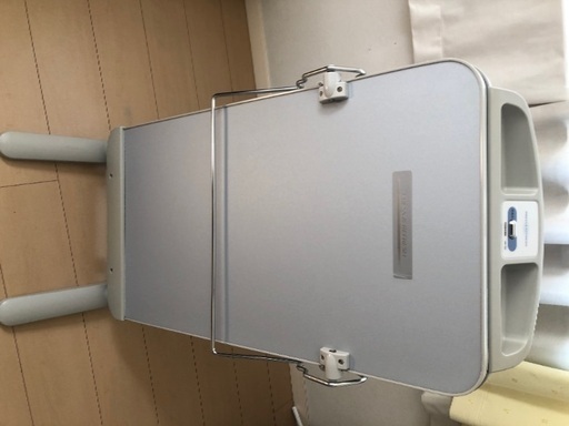 東芝　ズボンプレッサー
