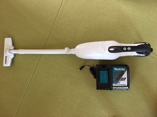 マキタ　（ほぼ新品）【元値の半額です】