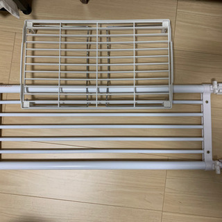 突っ張り 棚と収納に使える棚 伸縮棚