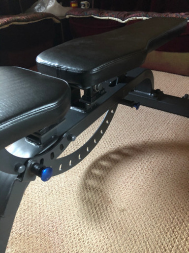インクラインベンチ　トレーニング