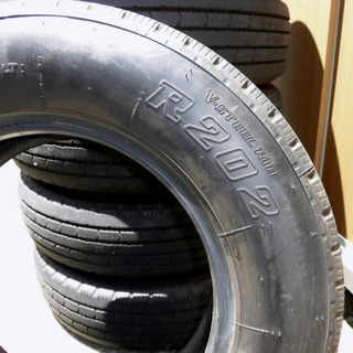2019年製 ブリジストン R202 195/75R15 タイヤ 6本セット キャンター の画像