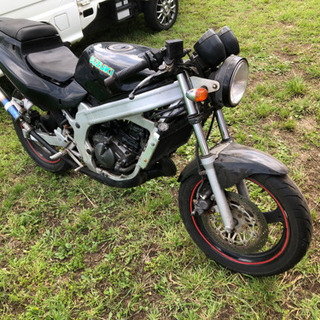 スズキ　ウルフ125  2ストエンジン