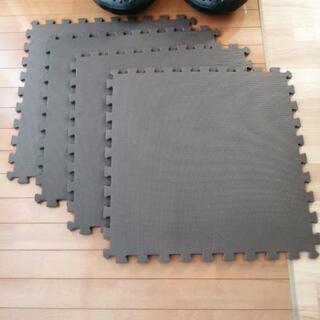 電子ドラム家庭練習用　振動対策グッズの画像