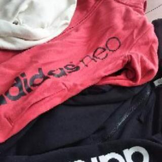5月中のみ4000円！新品adidasパーカー３点セットの画像