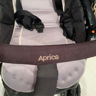 Aprica ベビーカー の画像