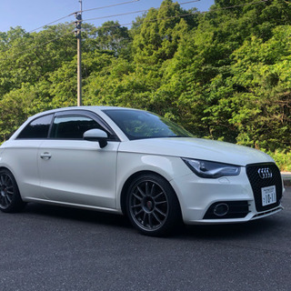 アウディ　A1  カスタム　車検付きの画像
