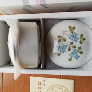 値下げ　有田焼　錦松梅の容器　2個セットの画像