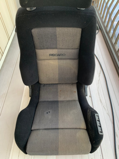 電動レカロシート