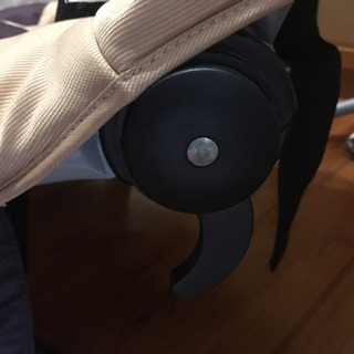 持ち運びに便利 リクライニング式バウンサーの画像