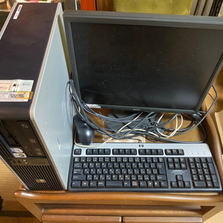 デスクトップパソコン3つまとめて