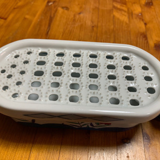 【有田焼】おろし器と栓抜きのセットの画像