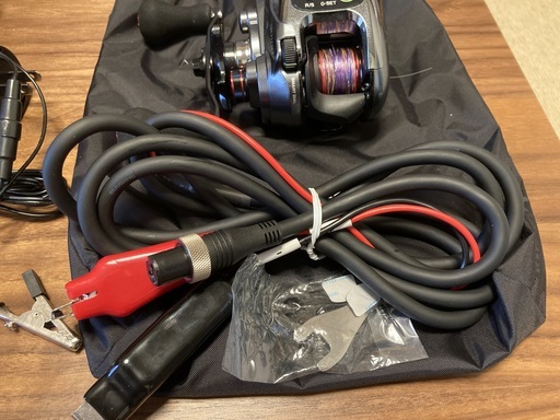 【未使用】シマノ(SHIMANO) 電動リール フォースマスター 301DH(左ハンドル)+シーキング12V/8Aバッテリーセット