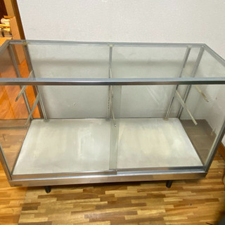 【週末割】ショーケース　ガラスケース　ガラス棚の画像