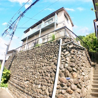 初期費用無料🉐★6月末まで家賃無料 ★ 😁新宿から20分！！　3駅利用可！家賃3.9万円～ 向ヶ丘遊園駅徒歩8分 ヒルサイド 1R ロフト付き　神奈川県川崎市東生田　賃貸物件　アパート　ロフト付き 専修大学　明治大学　近隣 - 賃貸（マンション/一戸建て）