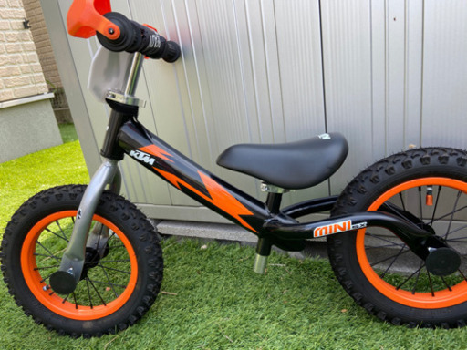 KTM ストライダー