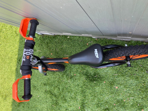 KTM ストライダー