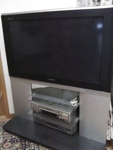 パナソニック37インチ液晶テレビです。