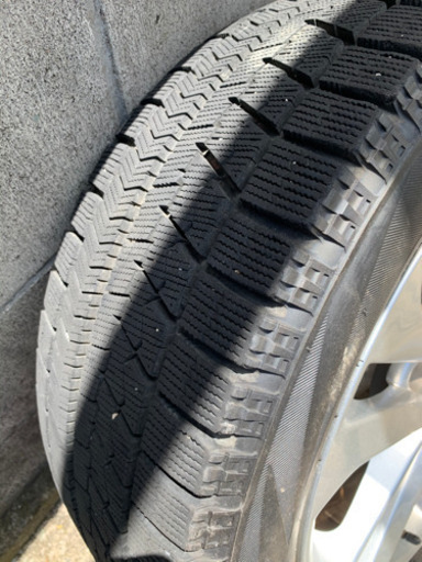 日産ジューク純正ホイール　スタットレスタイヤ付き