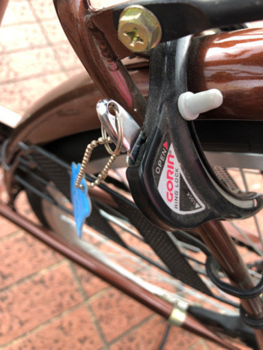 ジジモティー特典　13,000円が…‼︎    サマーセール　お値引き　期間中　自転車　エスコート　タウン　26インチ