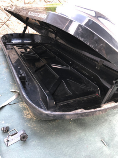 inno ルーフボックス　ナイトコブラ　BR1000