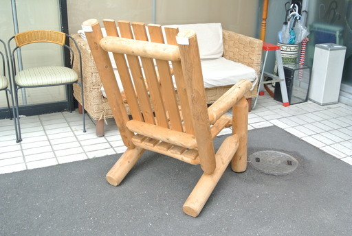 made in  カナダ製の木製チェア お庭やコテージやログハウスなどに♪