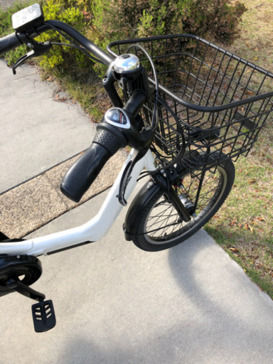 パナソニック　ギュットアニーズ　電動アシスト自転車　内装3段　ホワイト　チャイルドシート新品交換品　長押し４点灯