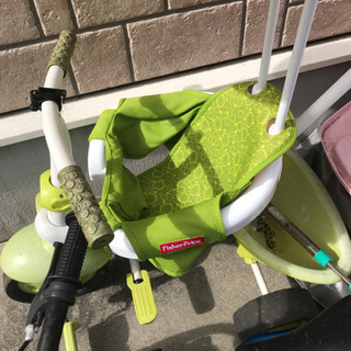 三輪車　対象年齢１歳から　3年から4年前のお品。劣化してますが乗れます。の画像