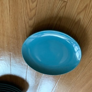 IKEAの陶器の皿3点6人分 計18枚です。の画像
