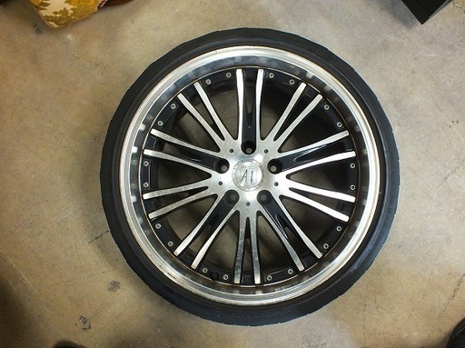 【苫小牧バナナ】ANHELO アルミ 19×8 1/2J オフセット 35 PCD 114.3 タイヤ付 235/35R19 難あり 