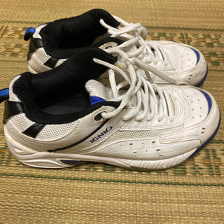テニスシューズ💕IGNIO 23センチの画像