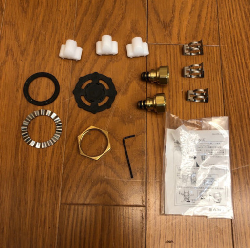 ★モデルルーム展示品★SANEI ハンドシャワー水栓 シングルワンホールスプレー混合栓 K8790J-T キッチン DIY（A811）AKARI