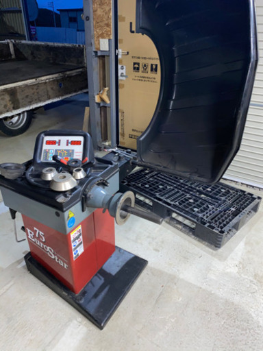 ホイール　バランサー　タイヤ、自動車　整備　工具