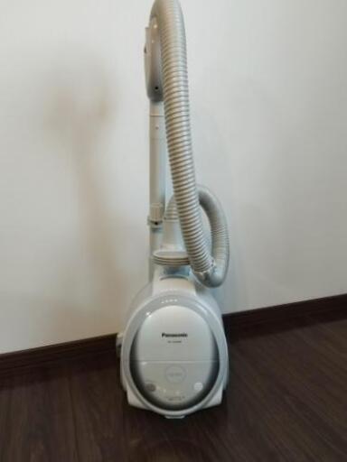 Panasonic　電気サイクロン掃除機　エアシス