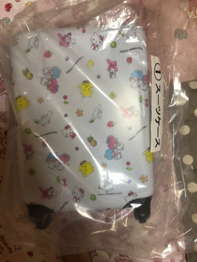 サンリオ・スーツケース