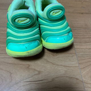 NIKE 13cm  黄色と黄緑色
