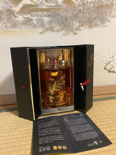 【成約済み】【激レア】引き取り限定 東京都あきる野市にて保管 サントリー 響 17年 意匠ボトル 四季花鳥 700ml 箱有り 未開封