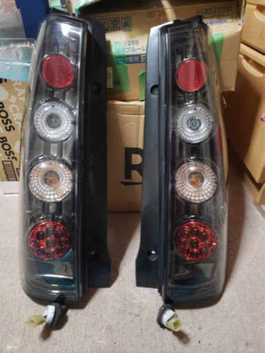 ワゴンRテールランプ