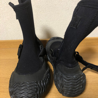 モンベルmont-bellのシューズ　マリン用24センチ　未使用の画像