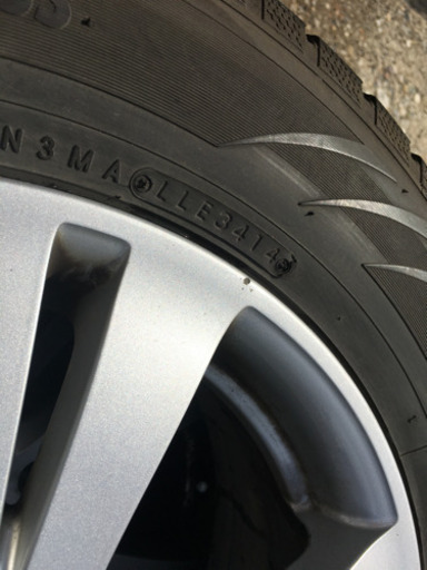 トヨタアルファード純正アルミ205/65R16