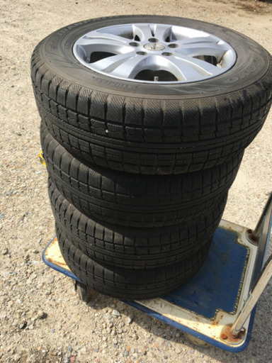 トヨタアルファード純正アルミ205/65R16