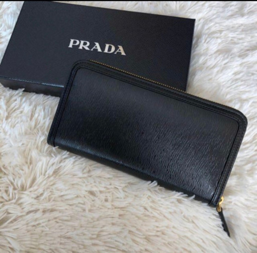 新品✳︎PRADA 財布