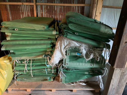 メッシュシート　足場