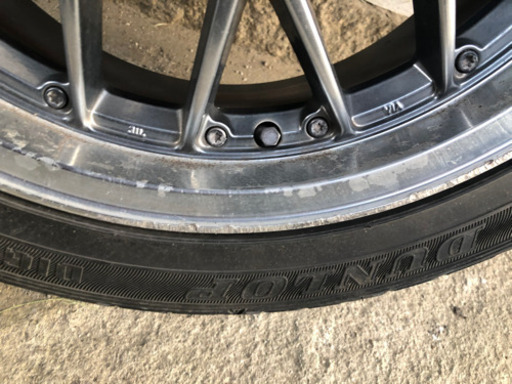 18 インチ！　　タイヤつき！！！