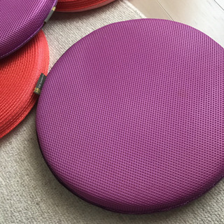 ラウンドクッションの画像
