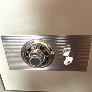 ☆宇都宮市西川田本町より☆金庫の画像