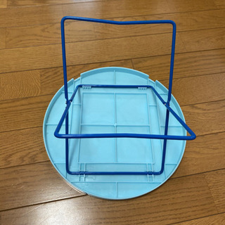 ピングーのミニテーブルの画像