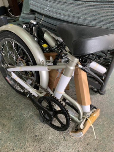 16インチ　折りたたみ自転車　未使用品